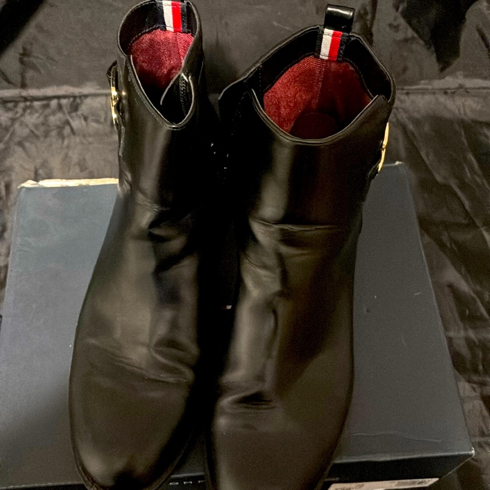 Tommy Hilfiger boots
